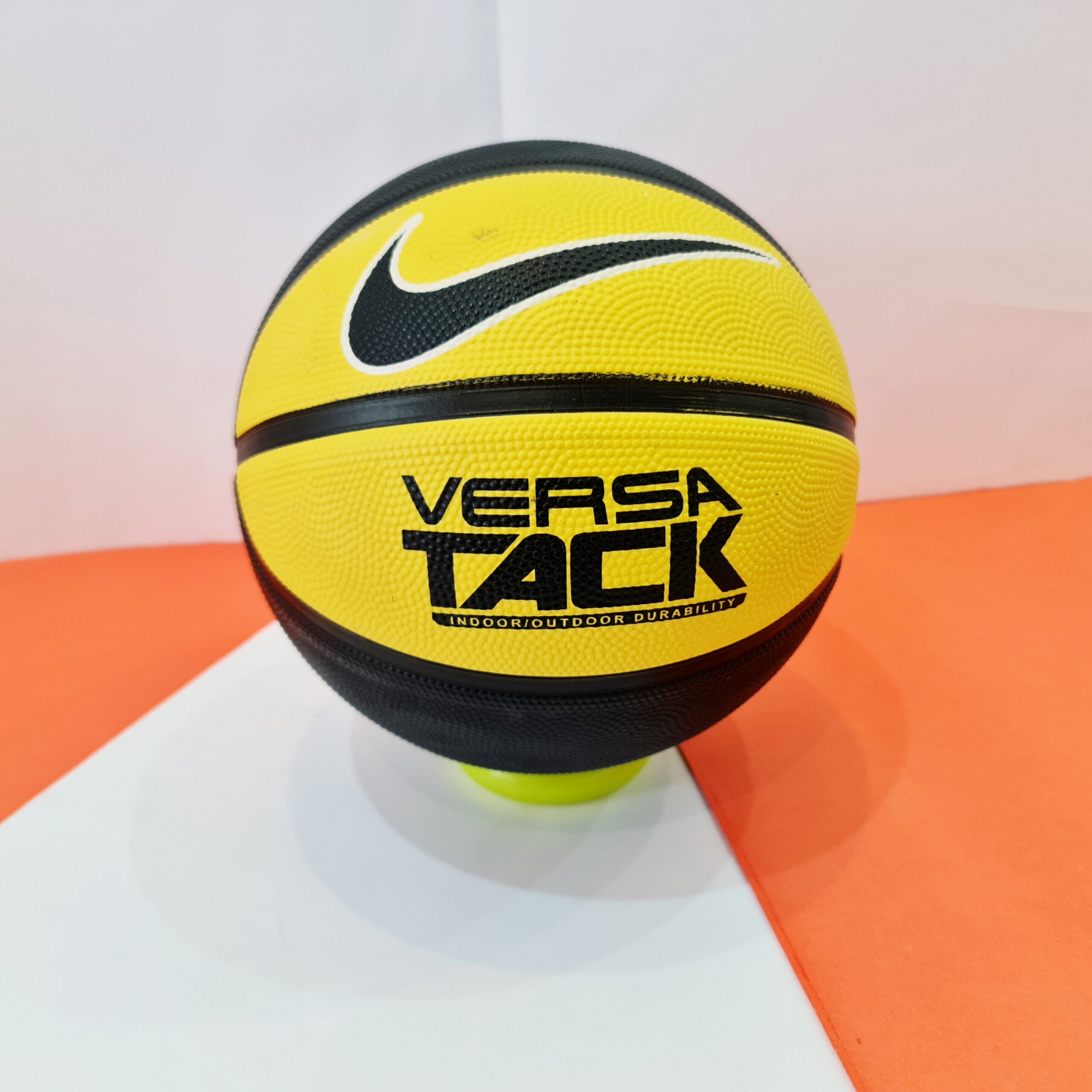 توپ بسکتبال دورنگ